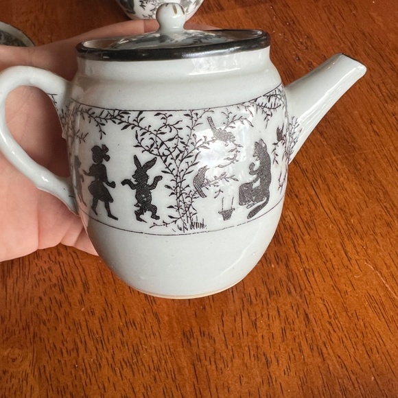 Rare Antique Nippon Child’s Tea Set Creamer Cups Animals Girl White Porcelain - Picture 7 of 16